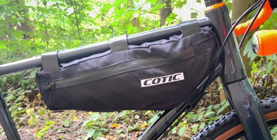 2021 Cotic Escapade bag