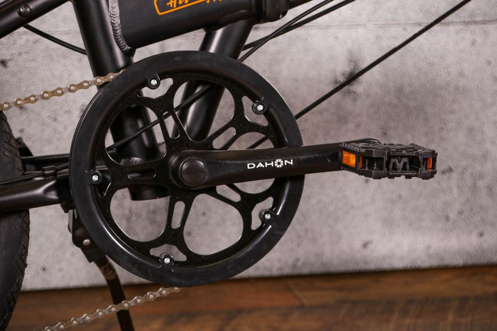 2021 Dahon Hit - crank.jpg