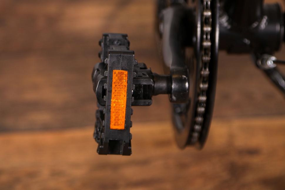 2021 Dahon Hit - pedal folded.jpg