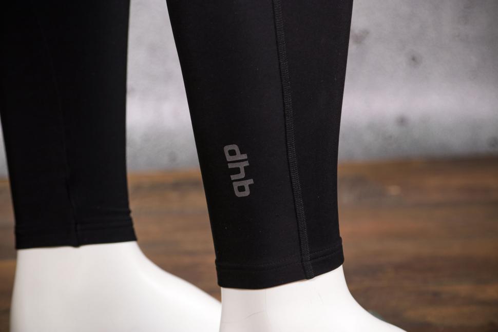 2021 dhb Aeron Rain Defence Leg Warmers - ankle.jpg