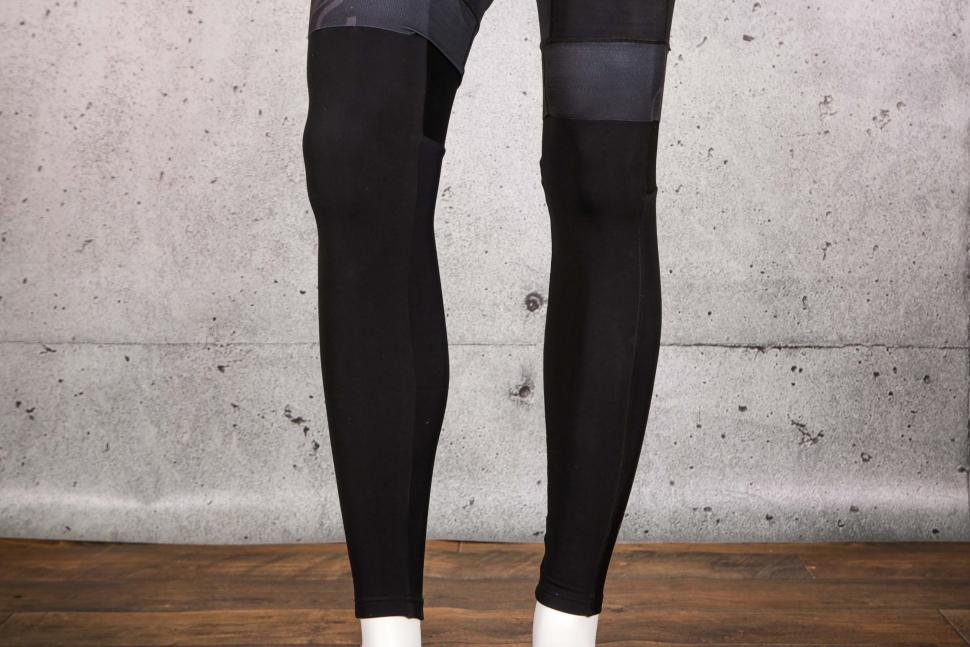2021 dhb Aeron Rain Defence Leg Warmers.jpg