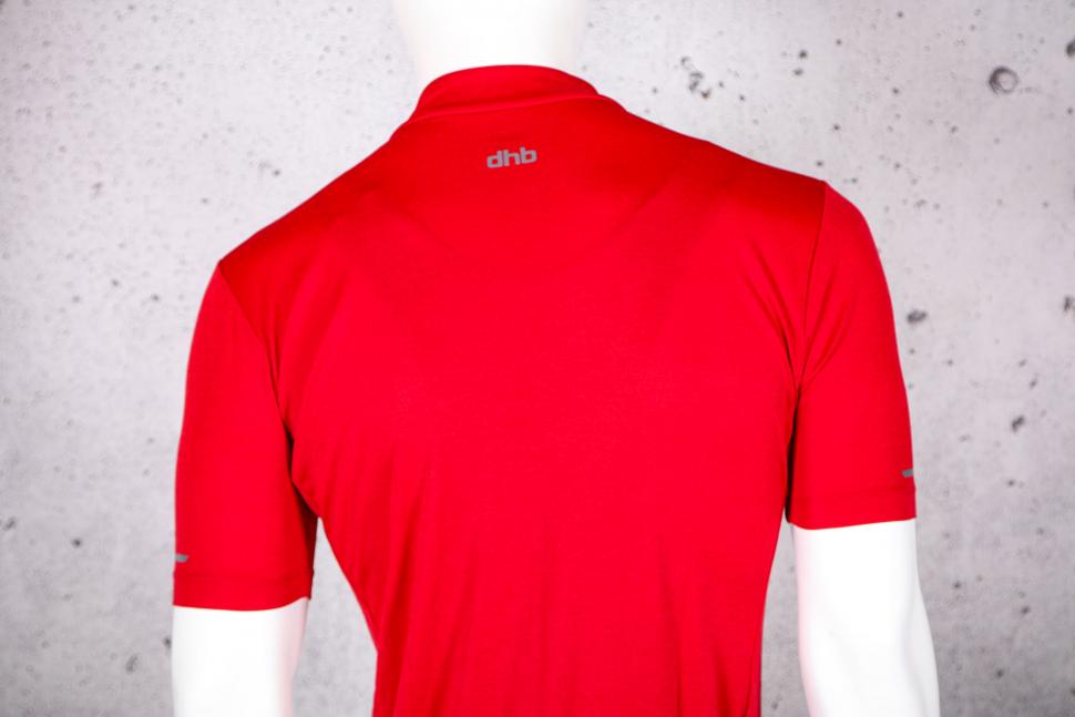 2021 dhb Short Sleeve Jersey - shoulders.jpg