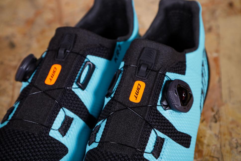 2021 DMT KR3 Knit Road Cycling Shoes - laces.jpg