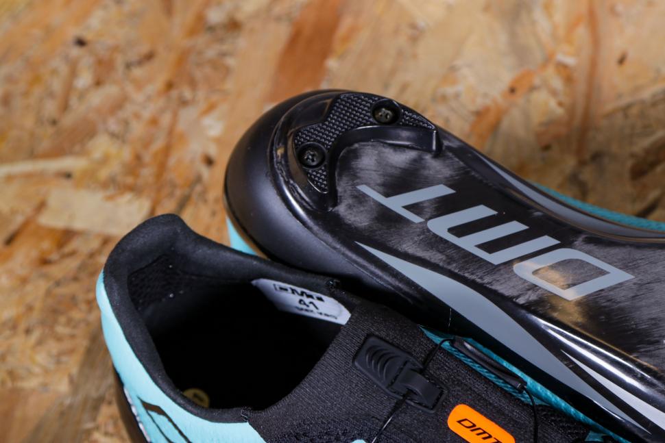 2021 DMT KR3 Knit Road Cycling Shoes - sole heel.jpg
