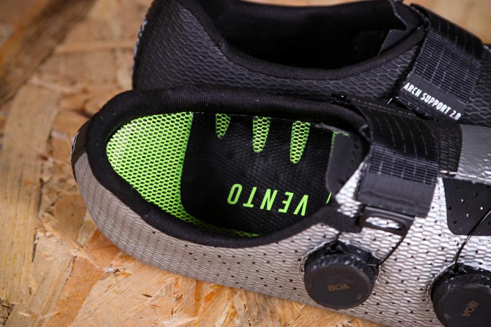 2021 Fizik Vento Stabilita Carbon road shoe - inside.jpg