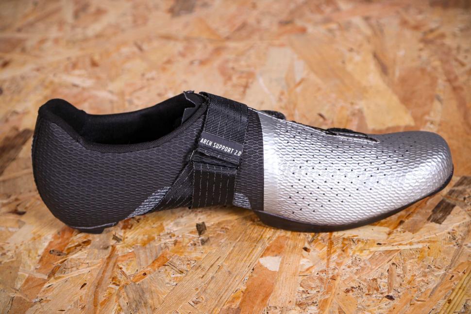 2021 Fizik Vento Stabilita Carbon road shoe - instep.jpg