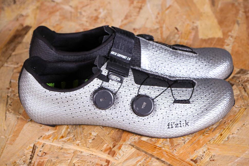 2021 Fizik Vento Stabilita Carbon road shoe - side.jpg