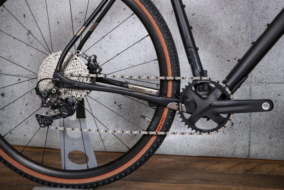 2021 Fuji Jari Carbon 1.3 - drivetrain.jpg