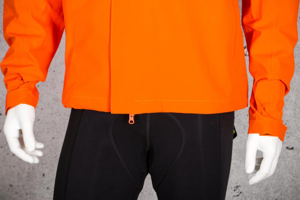 2021 Galibier Courchevel Storm Jacket - hem.jpg