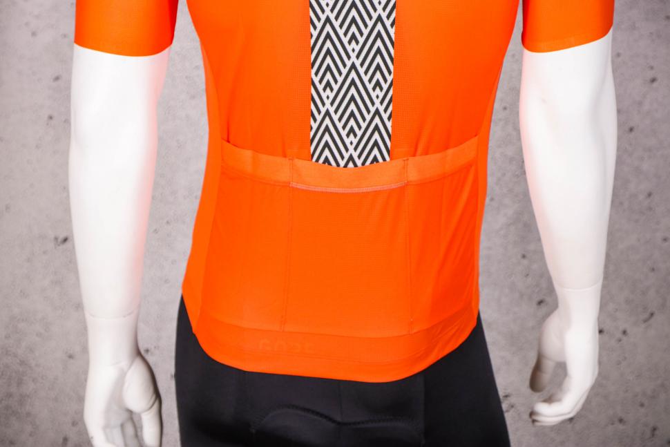 2021 Galibier Regale Ultralight Jersey - pockets.jpg