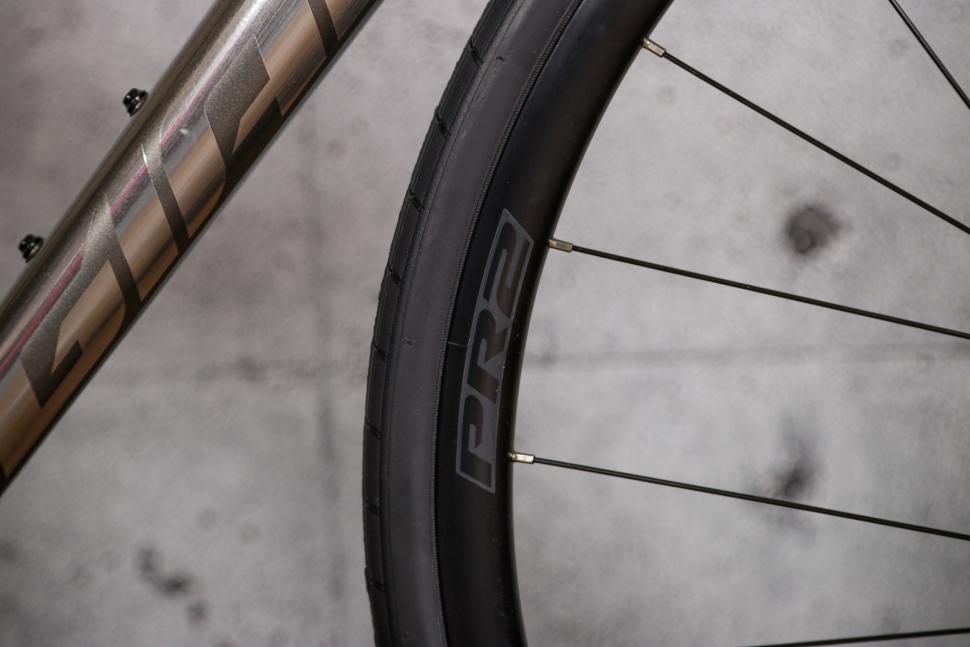 2021 Giant Contend SL 1 Disc - rim.jpg
