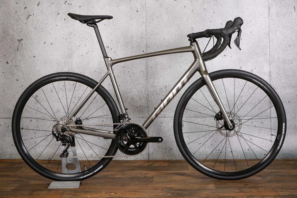 2021 Giant Contend SL 1 Disc.jpg