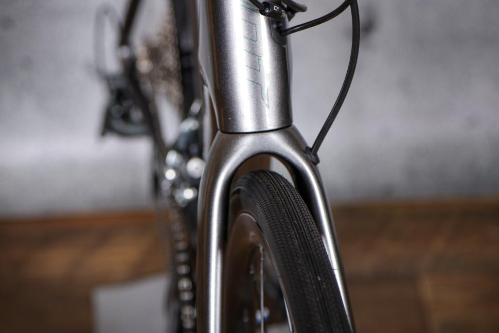 2021 Giant Defy Advanced 3 - clearance.jpg