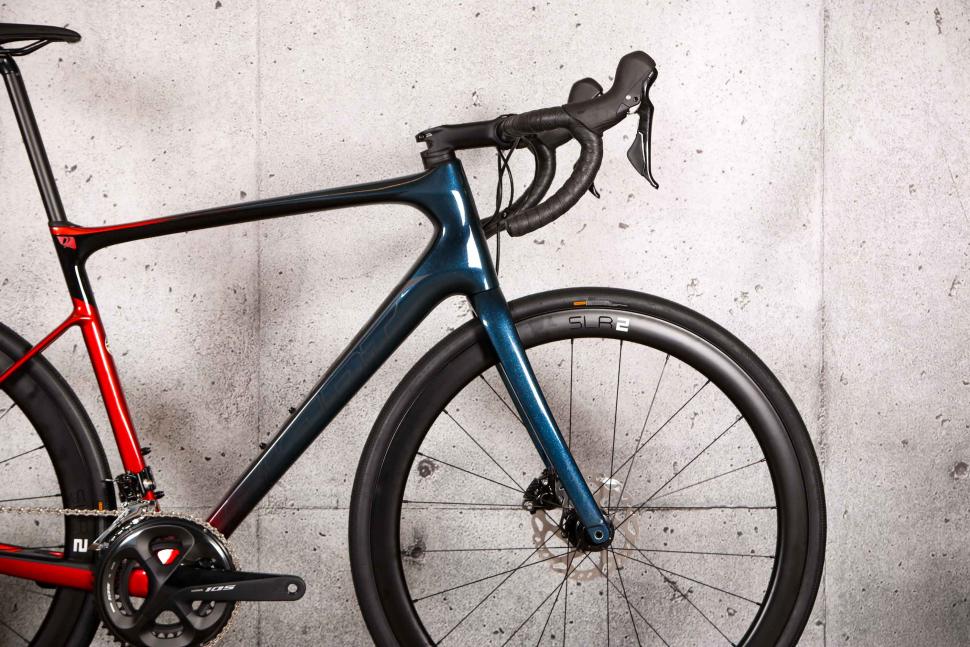 2021 Giant Defy Advanced Pro 3 - front.jpg