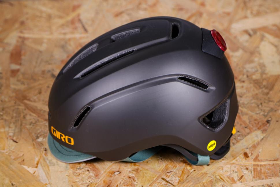 2021 Giro Caden LED Urban helmet - side.jpg
