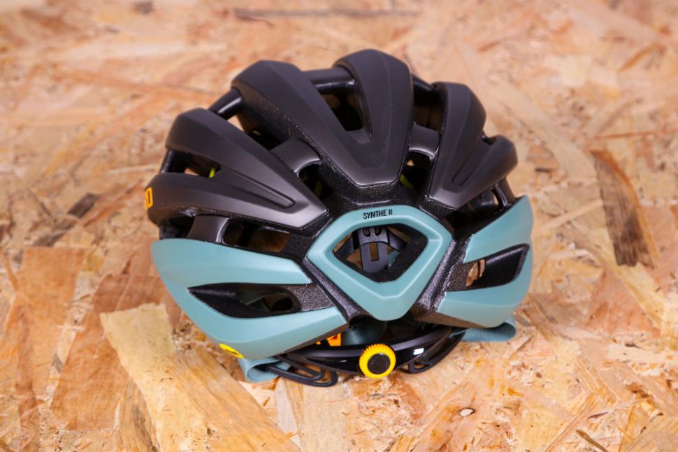 2021 Giro Synthe MIPS II Road Helmet - back.jpg