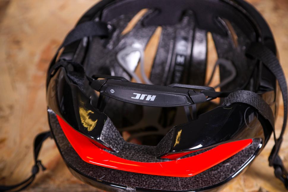 2021 HJC Ibex 2.0 Road Cycling Helmet - tension system.jpg