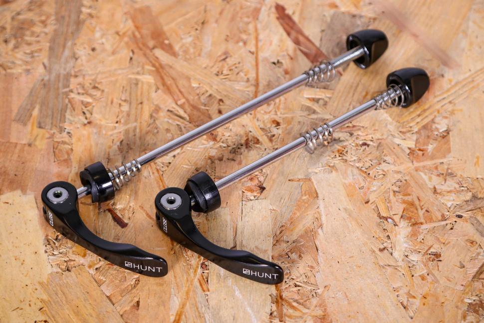 2021 Hunt 36 Carbon Wide Aero Wheelset - QR skewers.jpg