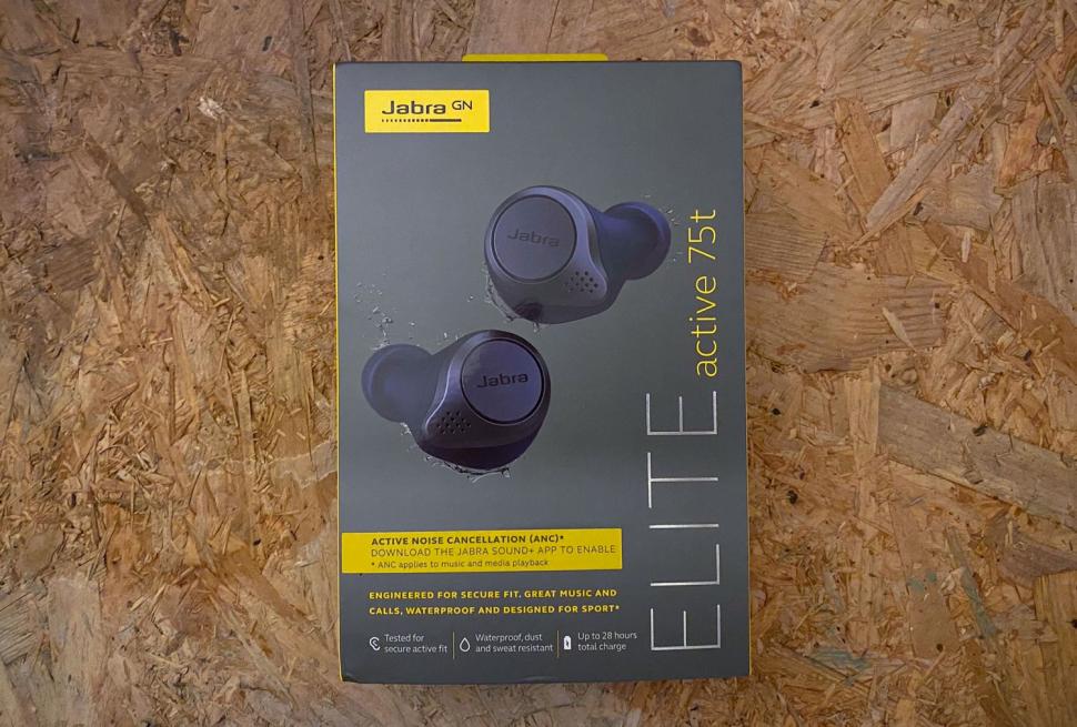 2021 Jabra Elite Active 75t earbuds - box 1.jpg