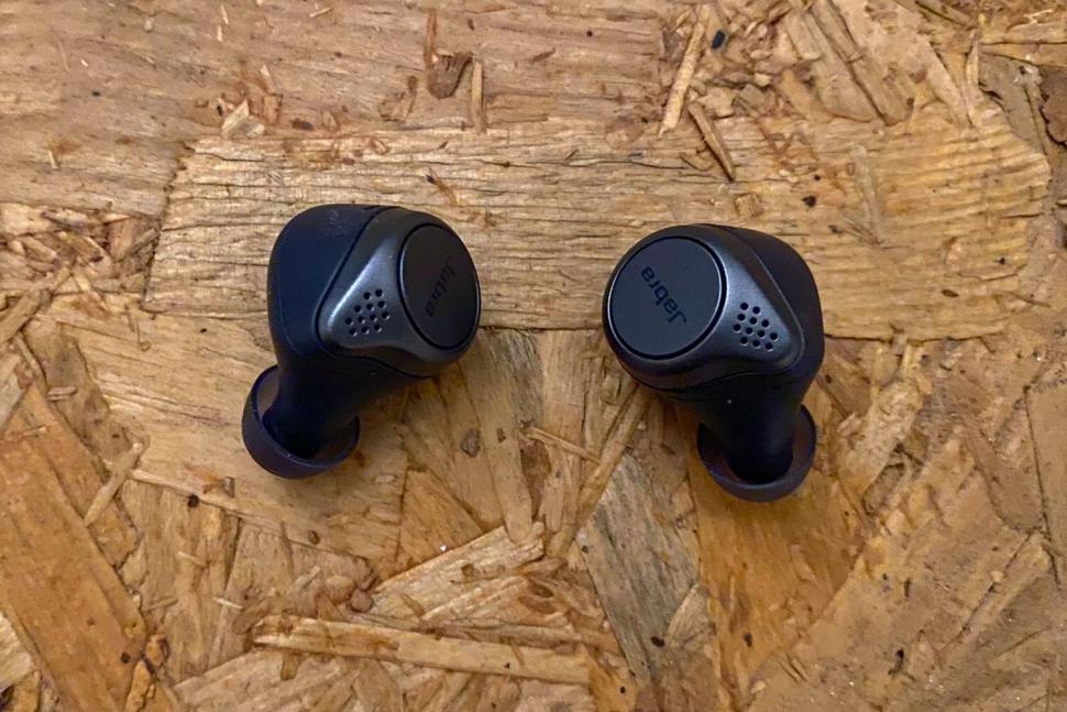 2021 Jabra Elite Active 75t earbuds - buds.jpg