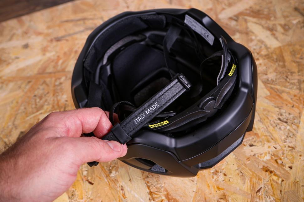 2021 Kask Wasabi helmet - strap.jpg