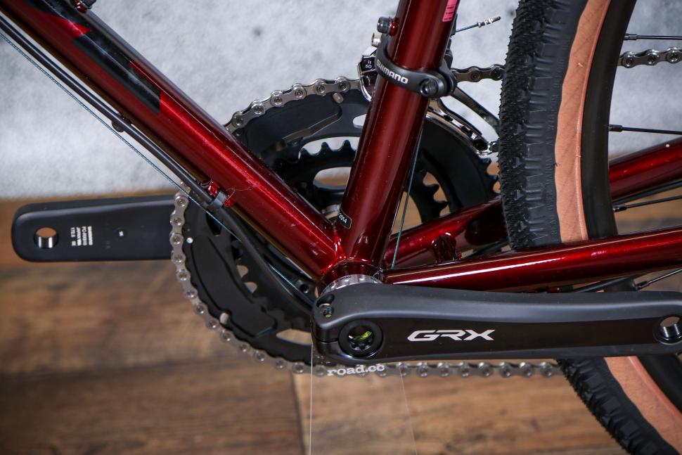 2021 Kona Rove LTD - bottom bracket.jpg