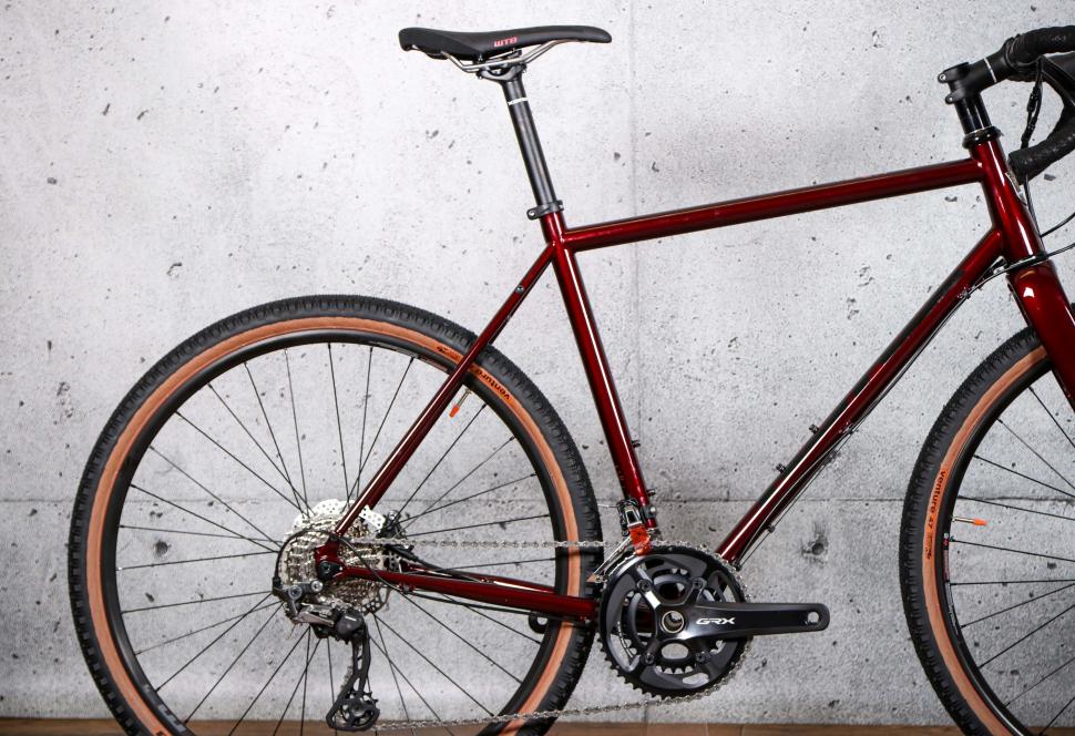 2021 Kona Rove LTD - rear.jpg