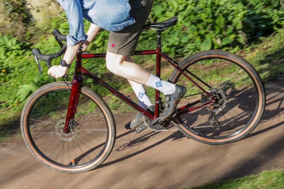2021 Kona Rove LTD - riding 2.jpg