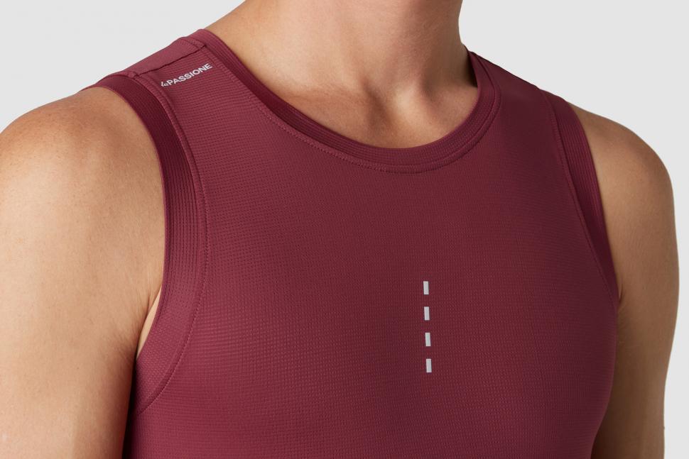 2021 La Passione NDR sleeveless
