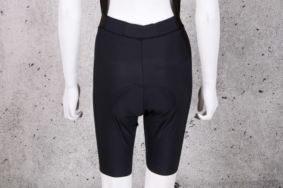 2021 Lusso Comfort break Bibshorts - legs back.jpg