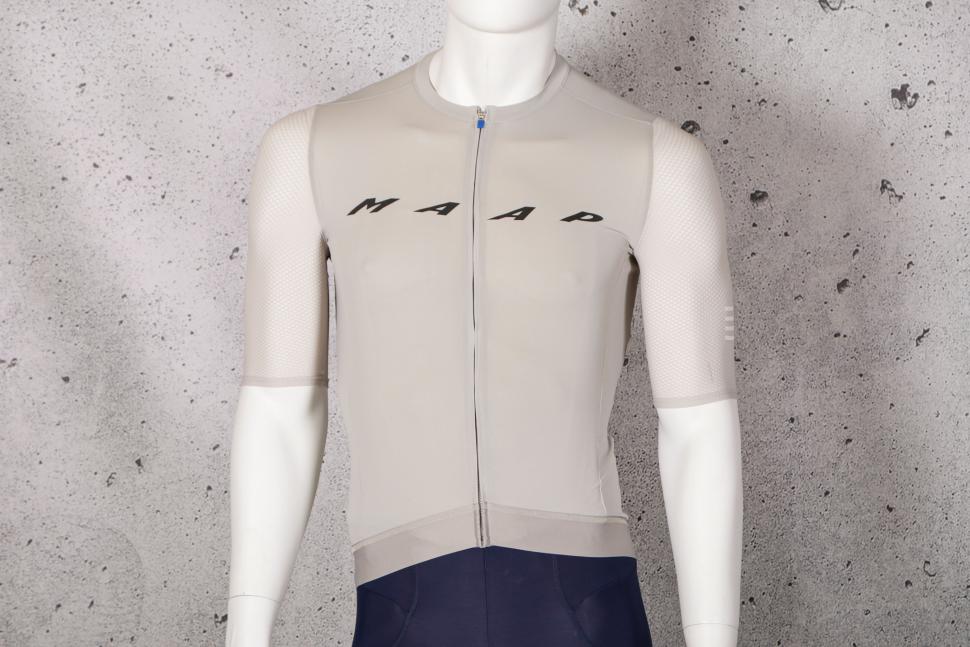 2021 MAAP Evade Pro Base Jersey.jpg