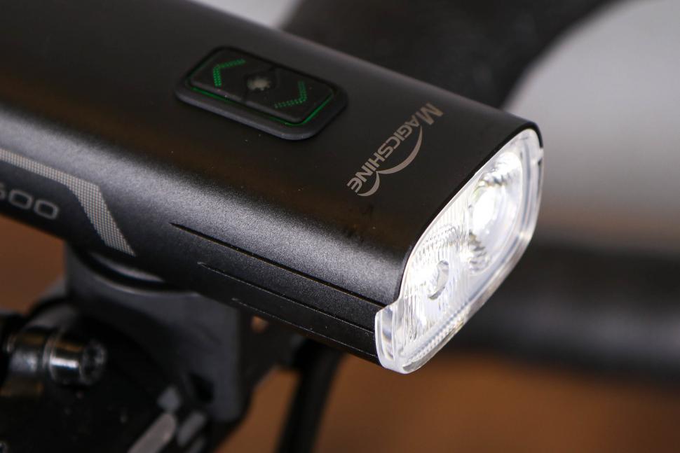 2021 Magicshine RAY 2600 Smart Remote Bike Light - front.jpg