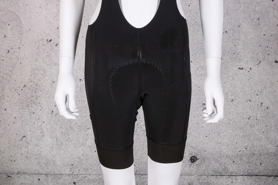 2021 Megmeister Womens L8 Bib Shorts - legs front.jpg