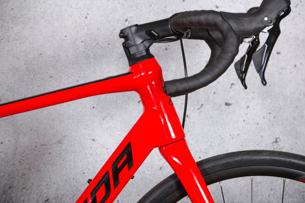 2021 Merida eScultura 400 - head tube.jpg
