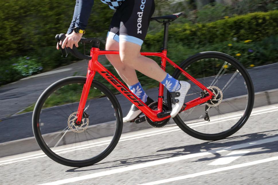 2021 Merida eScultura 400 - riding 4.jpg