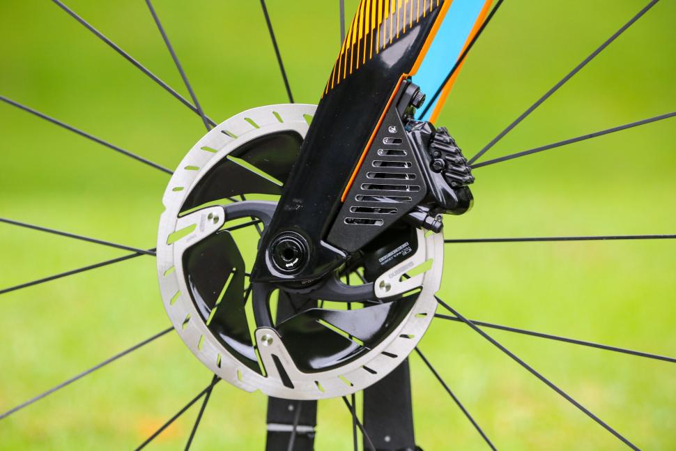 2021 Merida Reacto Disc Team-E - front disc brake.jpg