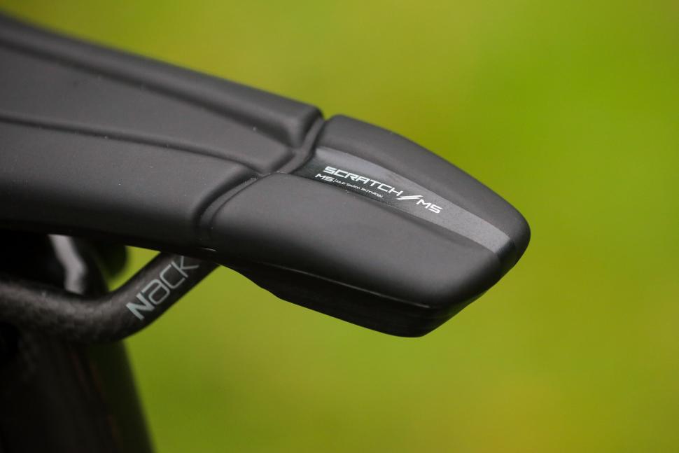 2021 Merida Reacto Disc Team-E - saddle nose.jpg