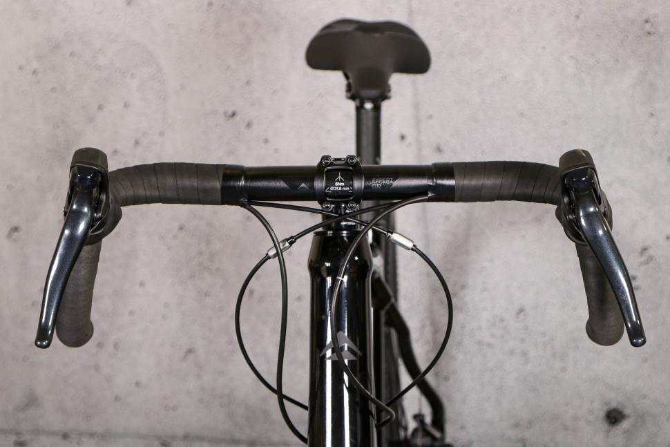 2021 Merida Silex 200 - bars 1.jpg