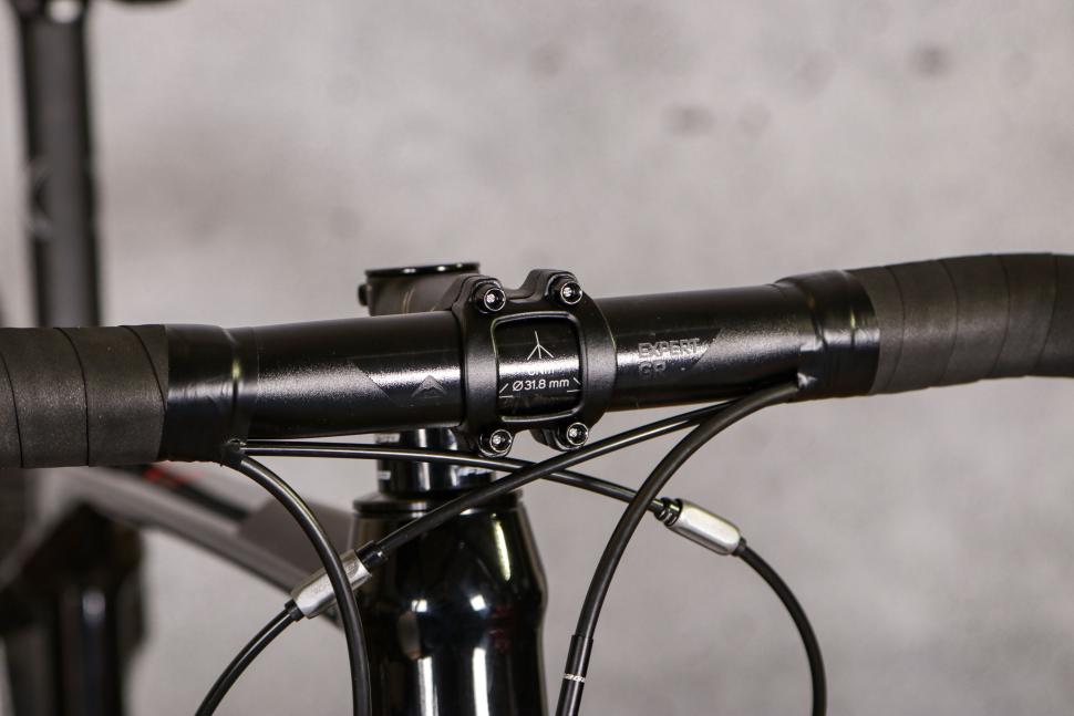 2021 Merida Silex 200 - bars 2.jpg