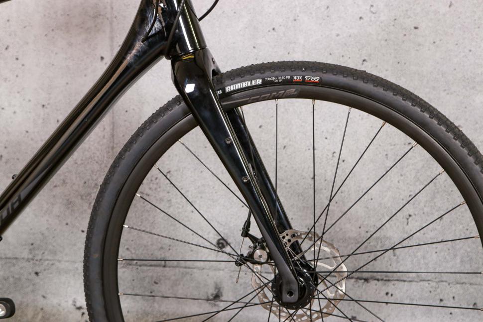 2021 Merida Silex 200 - fork.jpg