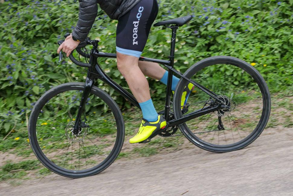 2021 Merida Silex 200 - riding 4.jpg