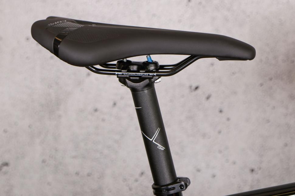 2021 Merida Silex 200 - saddle and post.jpg
