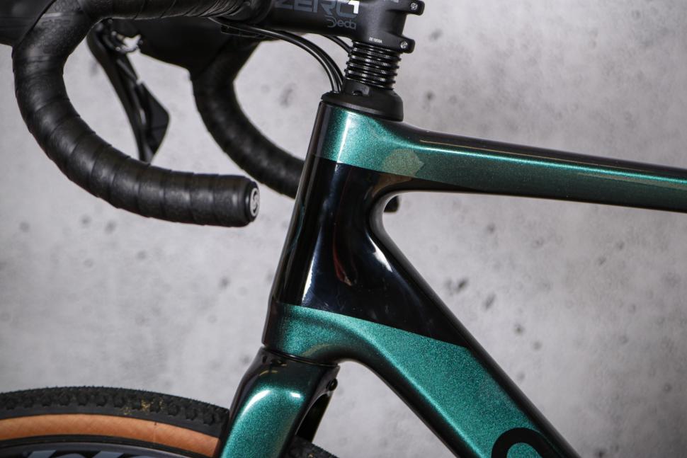 2021 Orro Terra C GRX800 - head tube.jpg