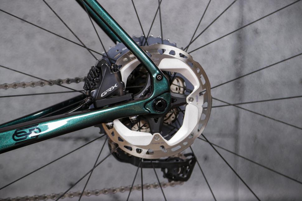 2021 Orro Terra C GRX800 - rear disc brake.jpg