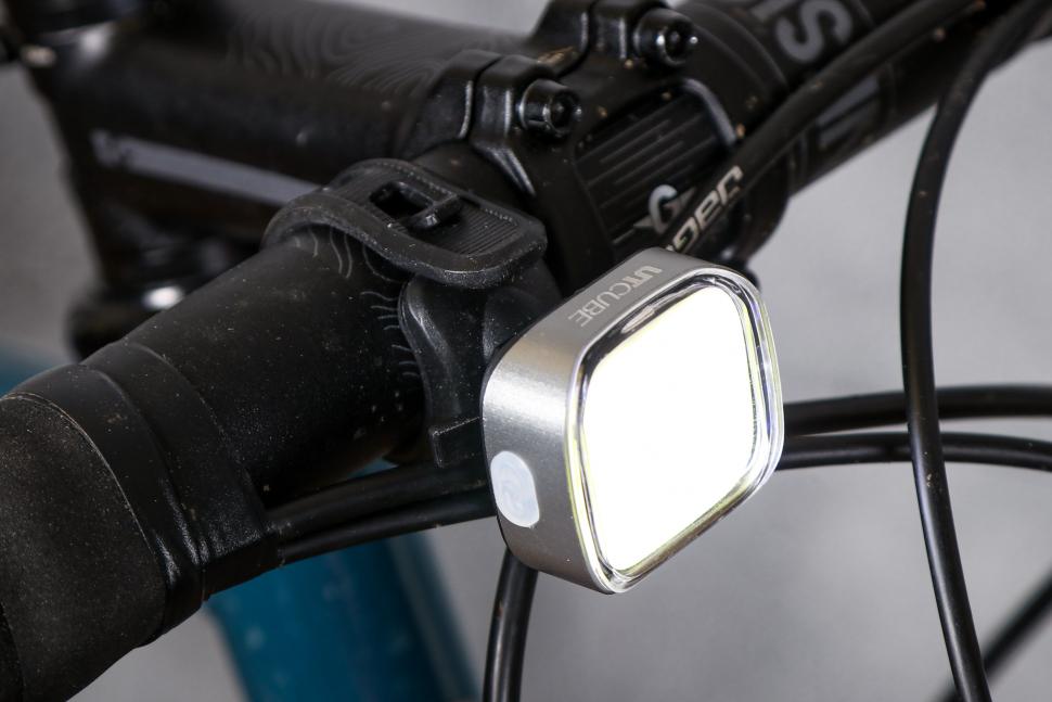 2021 Oxford Ultratorch Cube LED Set - front 1.jpg