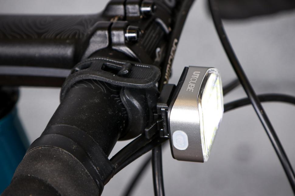 2021 Oxford Ultratorch Cube LED Set - front 3.jpg