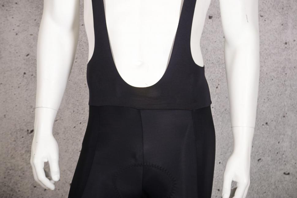 2021 PEARL iZUMi Expedition Bib Short - front detail.jpg