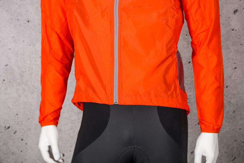 2021 Polaris Bikewear Pioneer Windproof Jacket - hem.jpg
