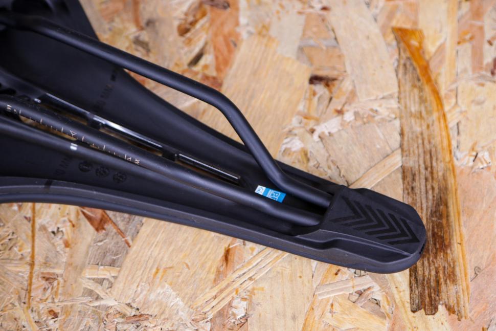 2021 PRO Falcon Performance Saddle - underside nose.jpg