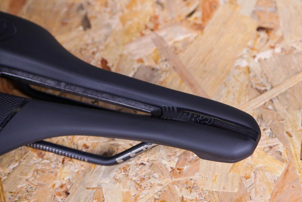 2021 PRO Griffon Performance Saddle - nose.jpg